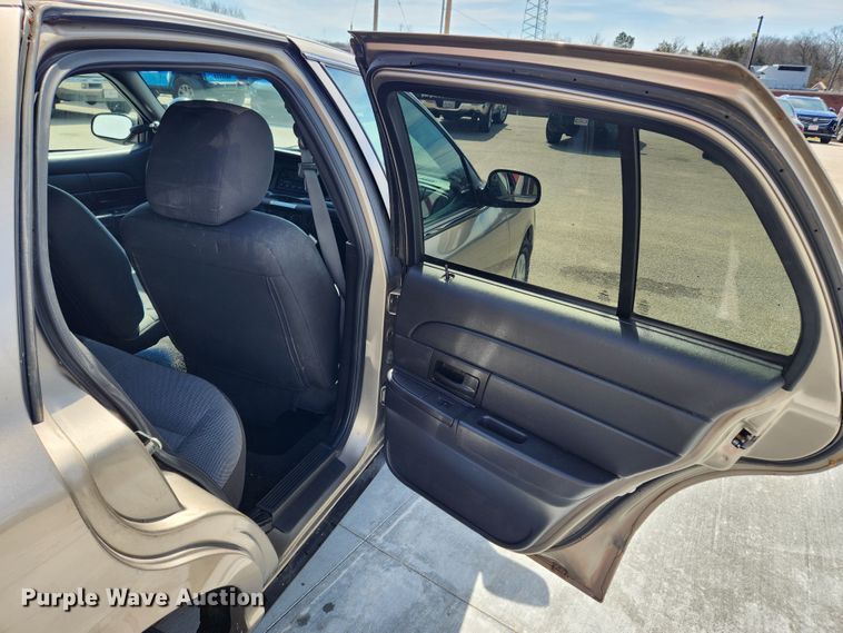 image for item JB9485 2011 Ford Crown Victoria Police Interceptor