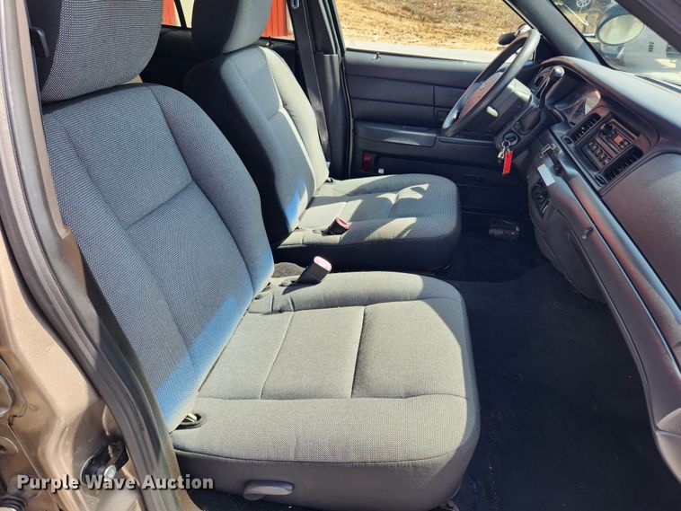 image for item JB9485 2011 Ford Crown Victoria Police Interceptor