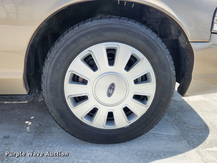 image for item JB9485 2011 Ford Crown Victoria Police Interceptor