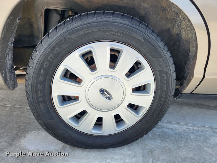 image for item JB9485 2011 Ford Crown Victoria Police Interceptor