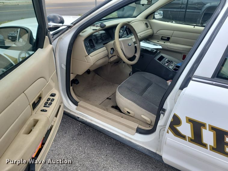 image for item JL9323 2008 Ford Crown Victoria Police Interceptor