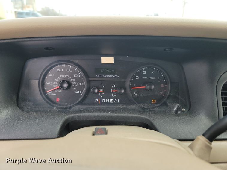 image for item JL9323 2008 Ford Crown Victoria Police Interceptor