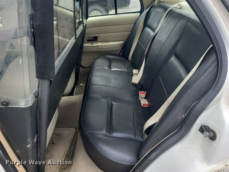 image for item JL9323 2008 Ford Crown Victoria Police Interceptor