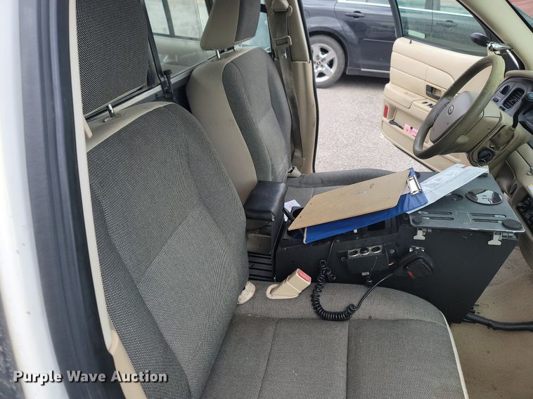 image for item JL9323 2008 Ford Crown Victoria Police Interceptor