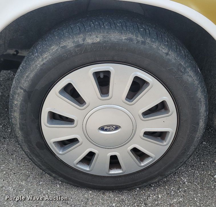 image for item JL9323 2008 Ford Crown Victoria Police Interceptor