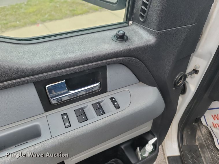 image for item JL9324 2013 Ford F150  SuperCrew pickup truck