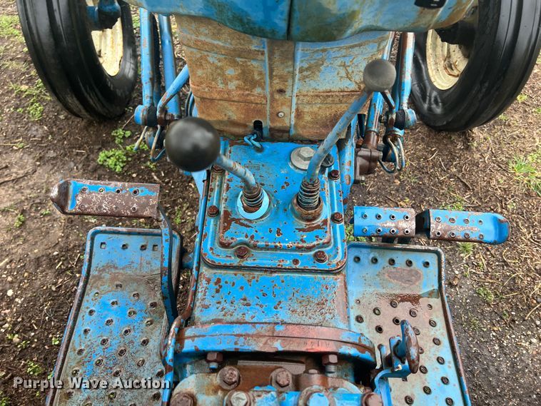 image for item KR9368 Ford 3600  tractor