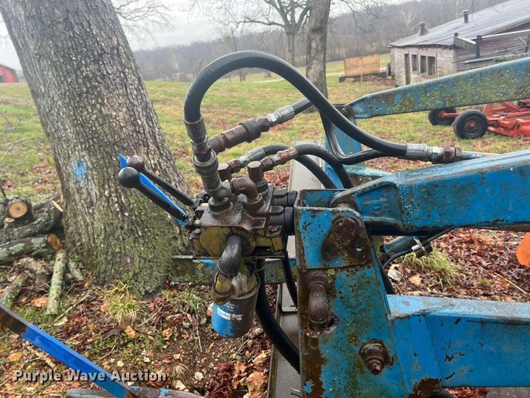 image for item KR9370 Ford 772A  loader