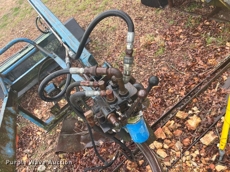 image for item KR9370 Ford 772A  loader