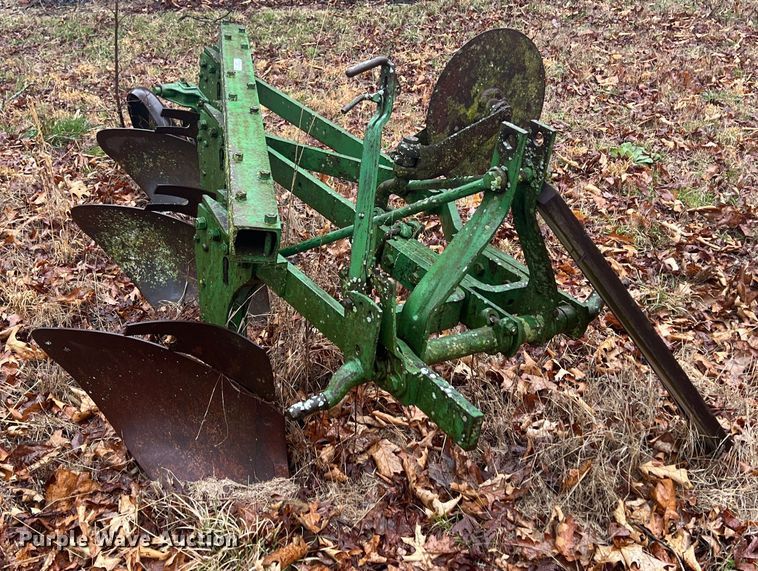 image for item KR9372 Three bottom plow