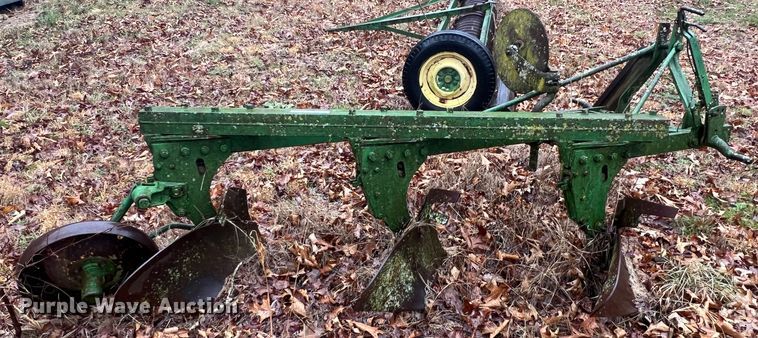 image for item KR9372 Three bottom plow