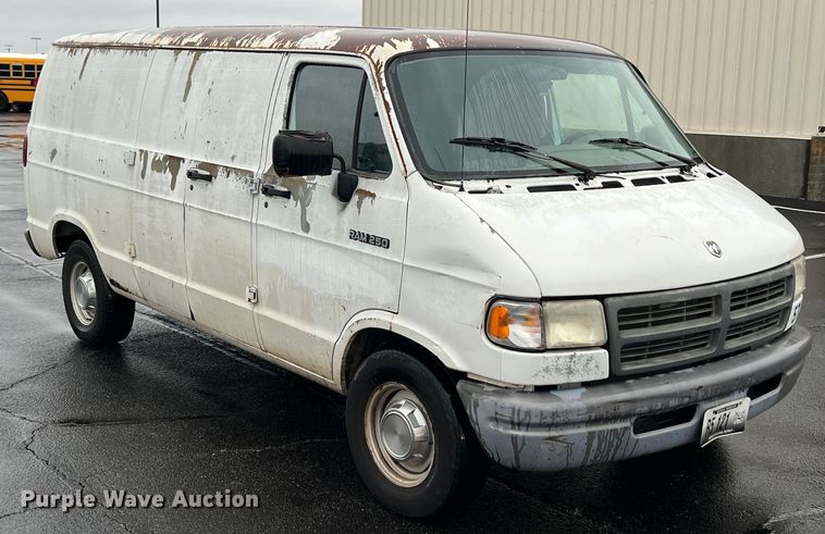 image for item KR9506 1994 Dodge Ram B250  van