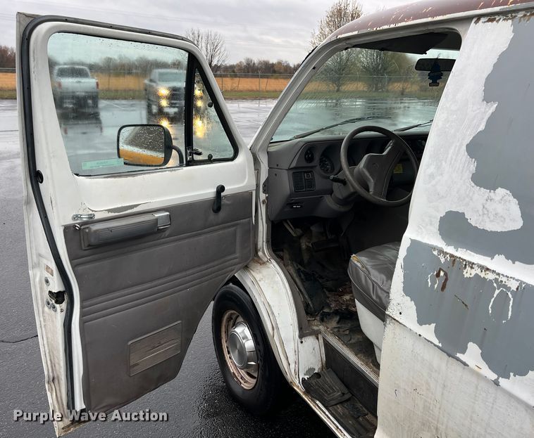 image for item KR9506 1994 Dodge Ram B250  van