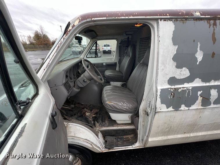 image for item KR9506 1994 Dodge Ram B250  van