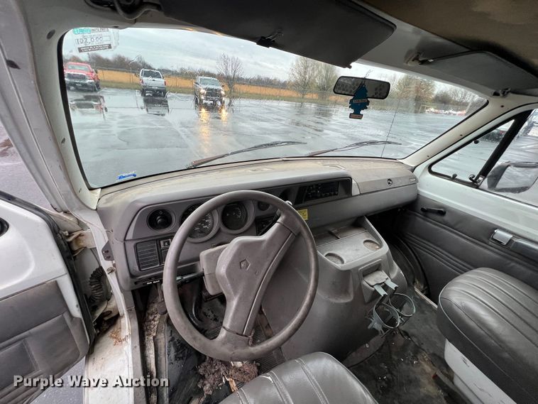 image for item KR9506 1994 Dodge Ram B250  van