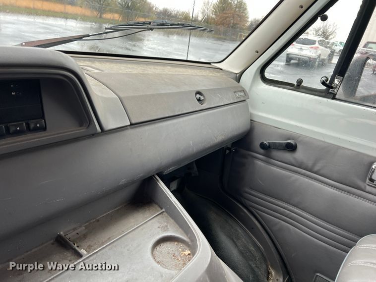 image for item KR9506 1994 Dodge Ram B250  van