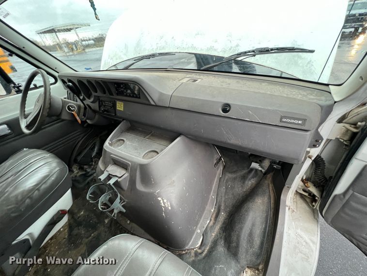 image for item KR9506 1994 Dodge Ram B250  van