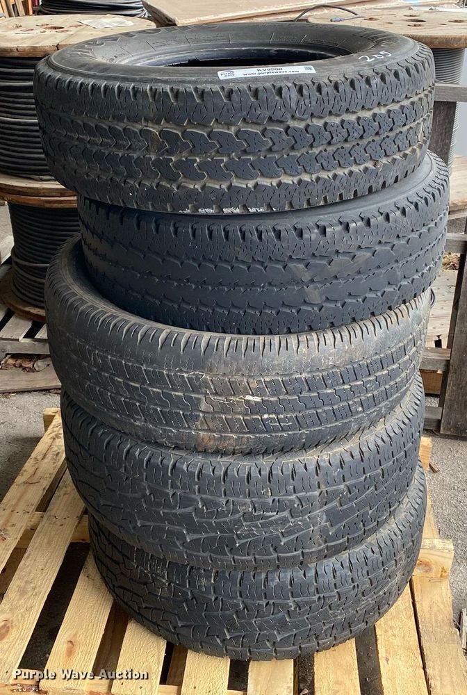 image for item KV9500 Approximately 10 tires