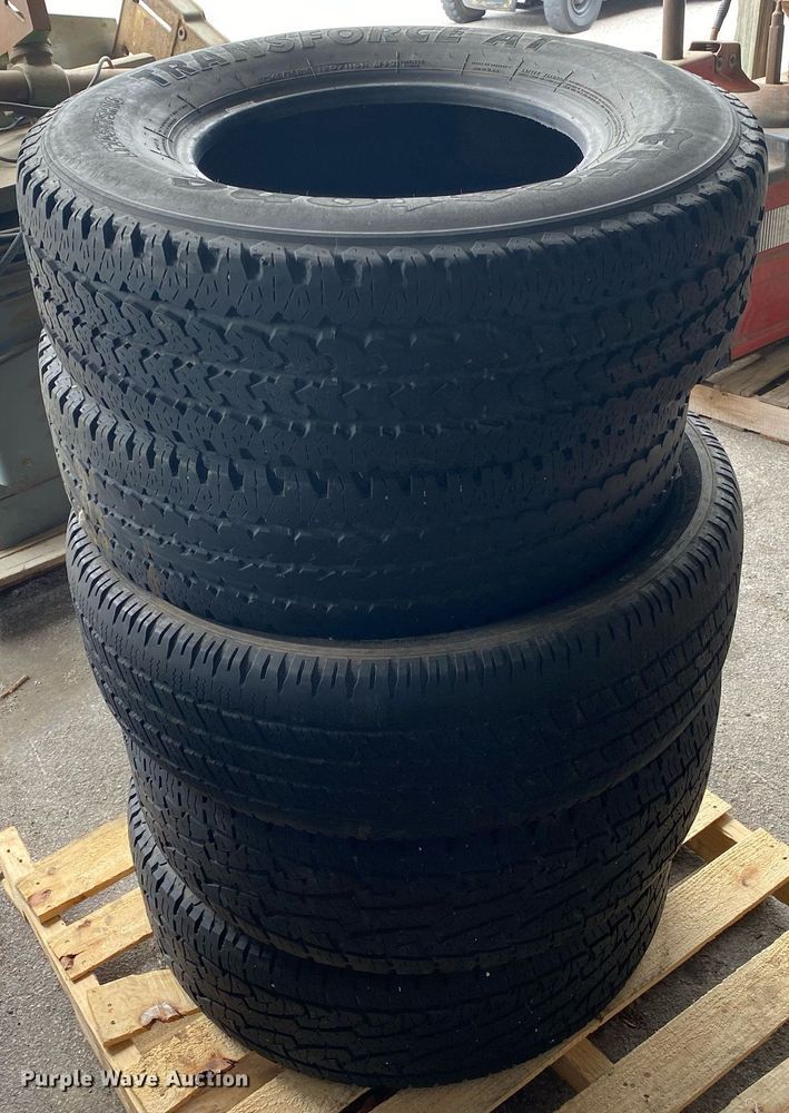 image for item KV9500 Approximately 10 tires