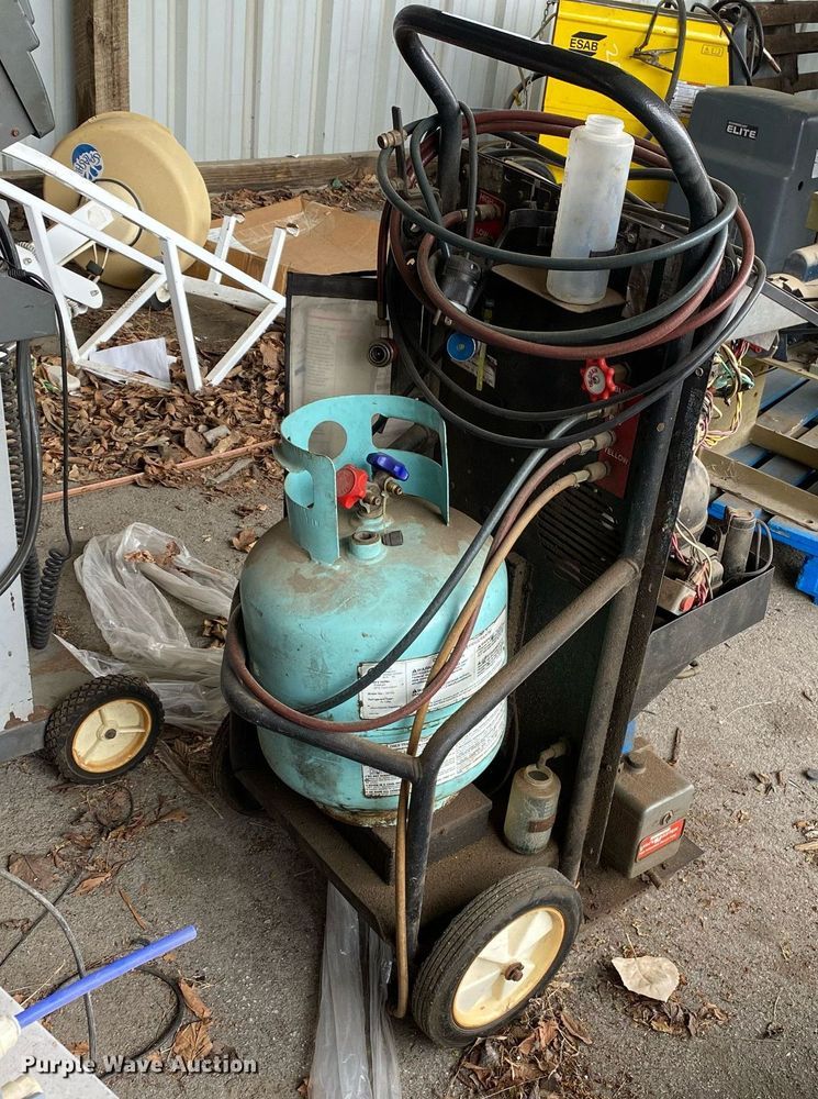 image for item KV9504 Robinair  refrigerant recovery recycling machine