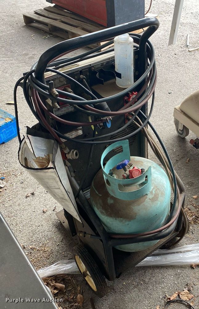 image for item KV9504 Robinair  refrigerant recovery recycling machine