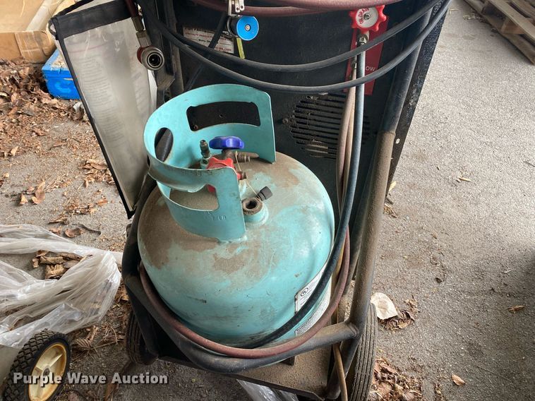 image for item KV9504 Robinair  refrigerant recovery recycling machine