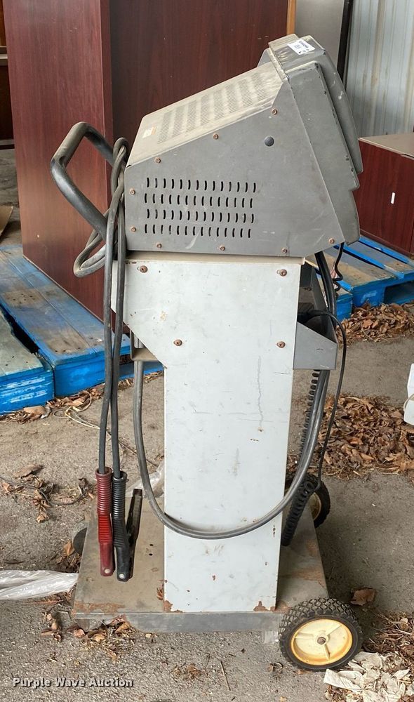 image for item KV9505 SUN  battery tester