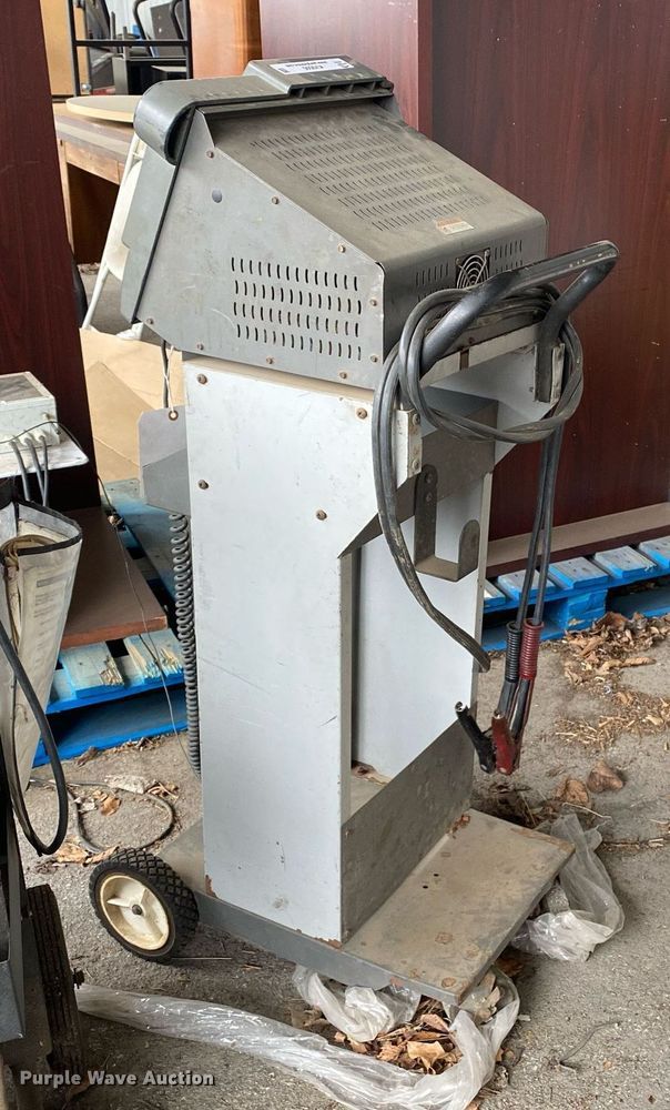 image for item KV9505 SUN  battery tester