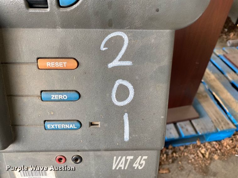 image for item KV9505 SUN  battery tester