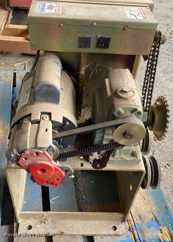 image for item KV9506 Chamberlin Elite  gate opener