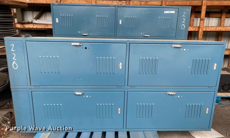 image for item KV9510 (2) sets of lockers