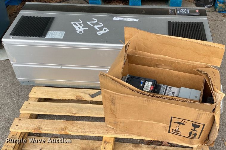 image for item KV9511 Dan Foss VFD VLT 8000 Aqua  frequency converter