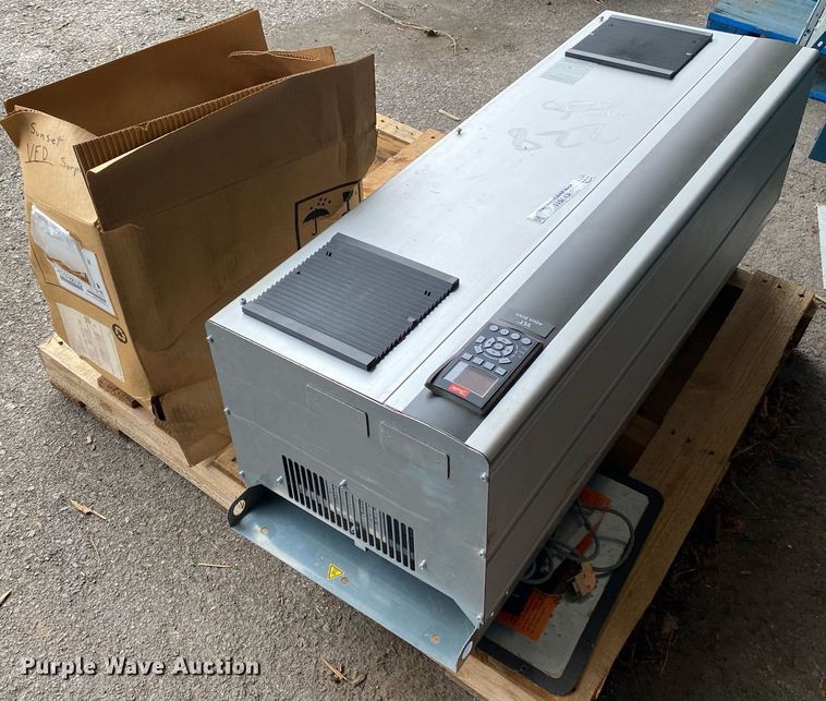 image for item KV9511 Dan Foss VFD VLT 8000 Aqua  frequency converter