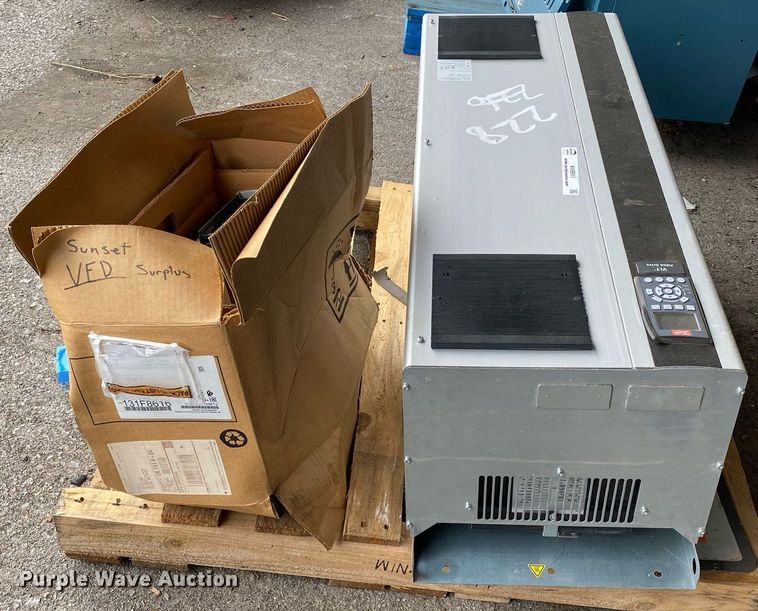 image for item KV9511 Dan Foss VFD VLT 8000 Aqua  frequency converter