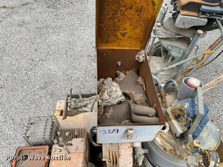 image for item KV9519 (2) paint stripers