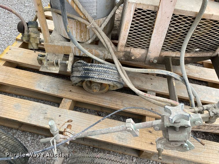 image for item KV9519 (2) paint stripers