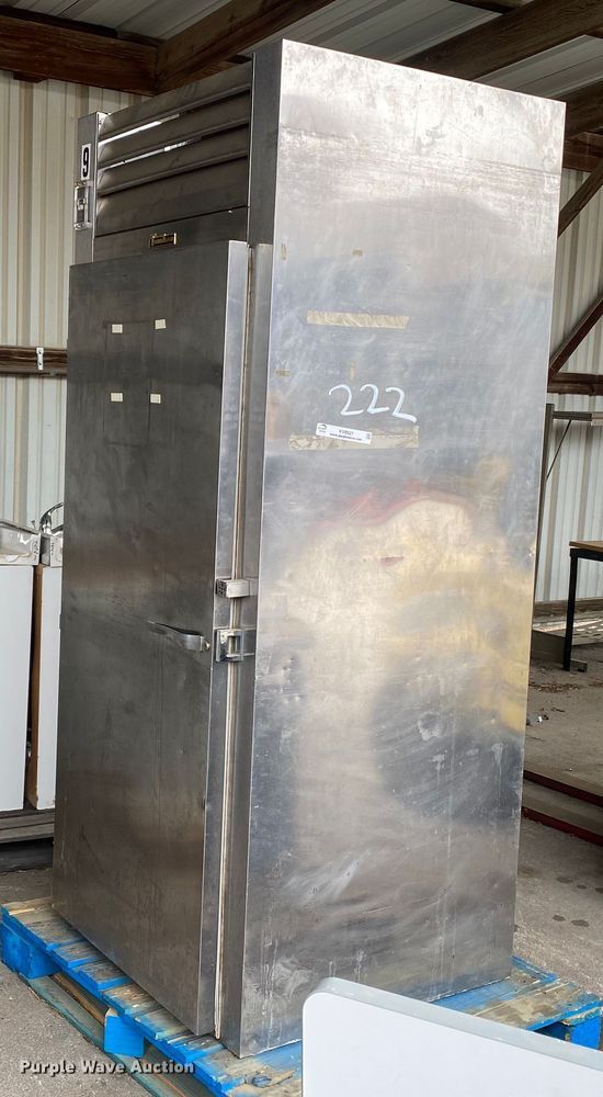 image for item KV9521 Traulsen RR132L-X0028  refrigerator