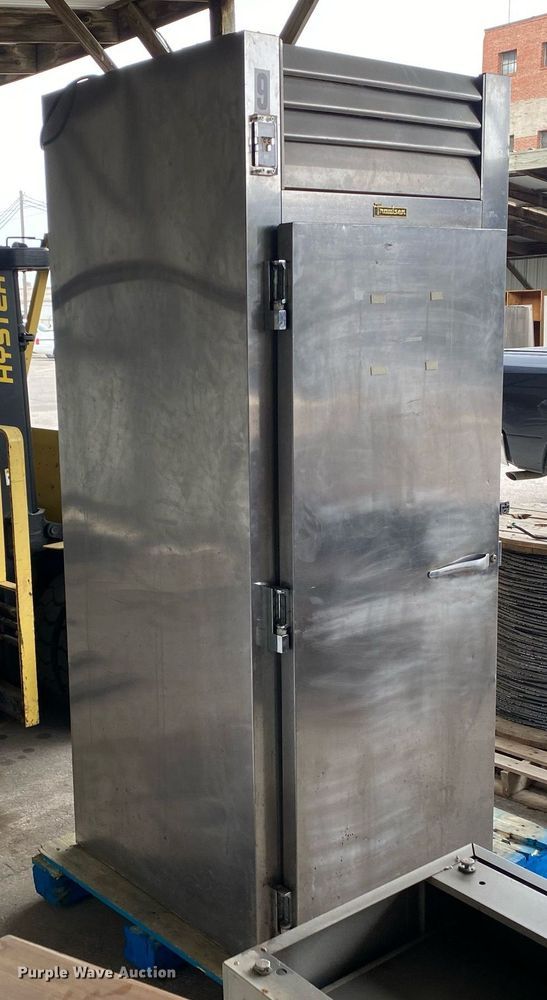 image for item KV9521 Traulsen RR132L-X0028  refrigerator