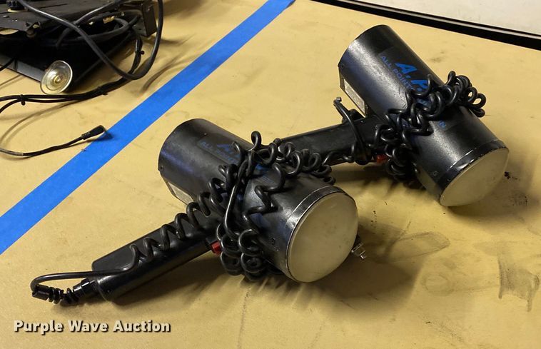 image for item KV9525 (2) APB radars