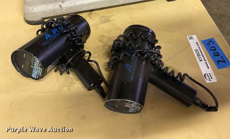 image for item KV9525 (2) APB radars