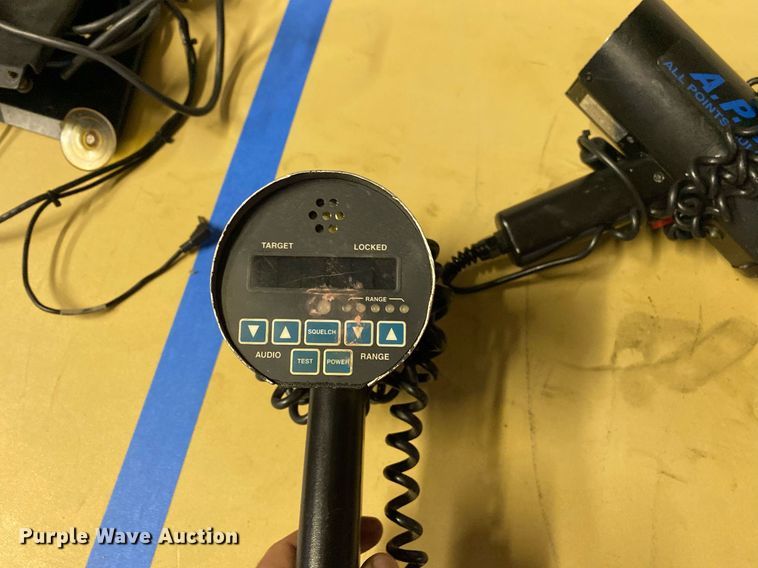 image for item KV9525 (2) APB radars