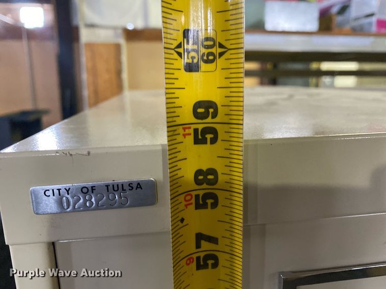 image for item KV9528 (7) file cabinets