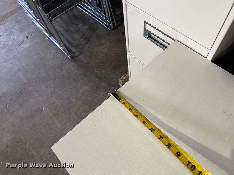 image for item KV9528 (7) file cabinets