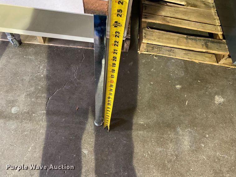 image for item KV9528 (7) file cabinets