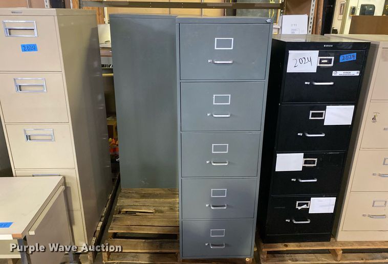 image for item KV9528 (7) file cabinets