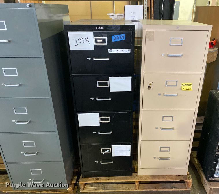 image for item KV9528 (7) file cabinets