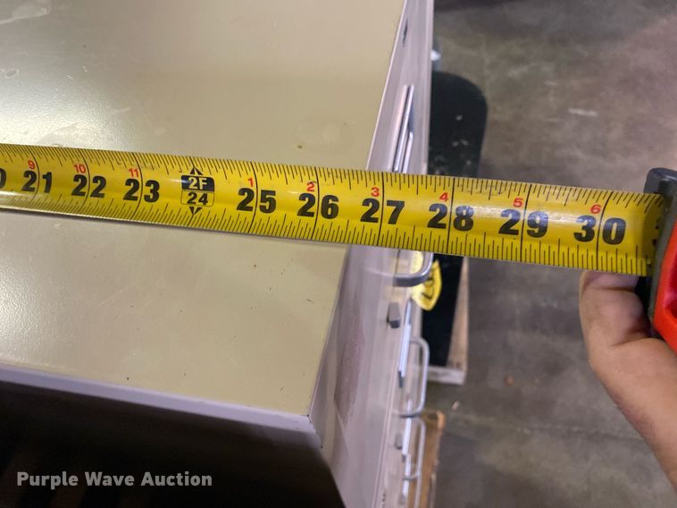 image for item KV9528 (7) file cabinets