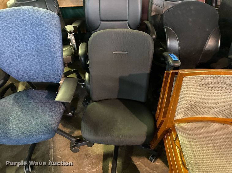 image for item KV9530 Approximately 35 chairs