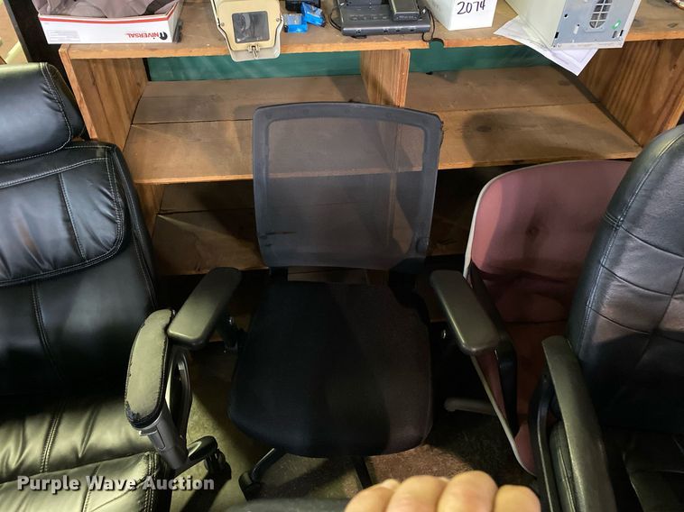 image for item KV9530 Approximately 35 chairs