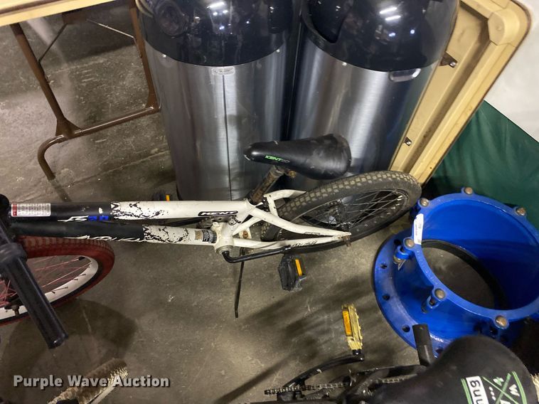 image for item KV9533 (3) bicycles